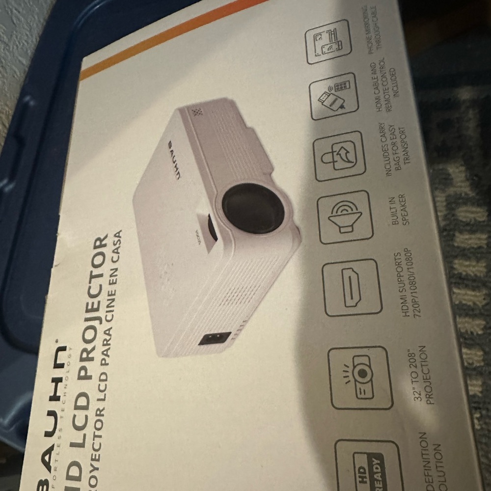 White HD LCD Projector - Picture 2 of 4
